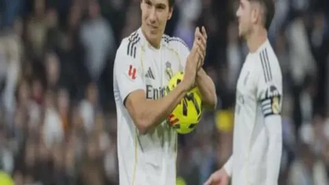 大乐透期号专家推荐：温哥华白浪晋级分析